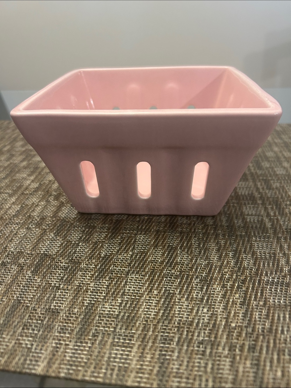 CERAMIC COLANDER NWT